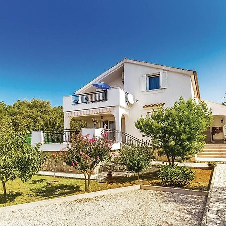 Lovely Apartment In Krk With Wifi Brzac Екстер'єр фото
