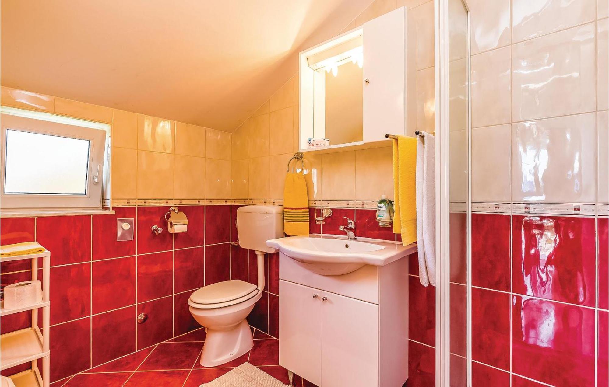 Lovely Apartment In Krk With Wifi Brzac Екстер'єр фото